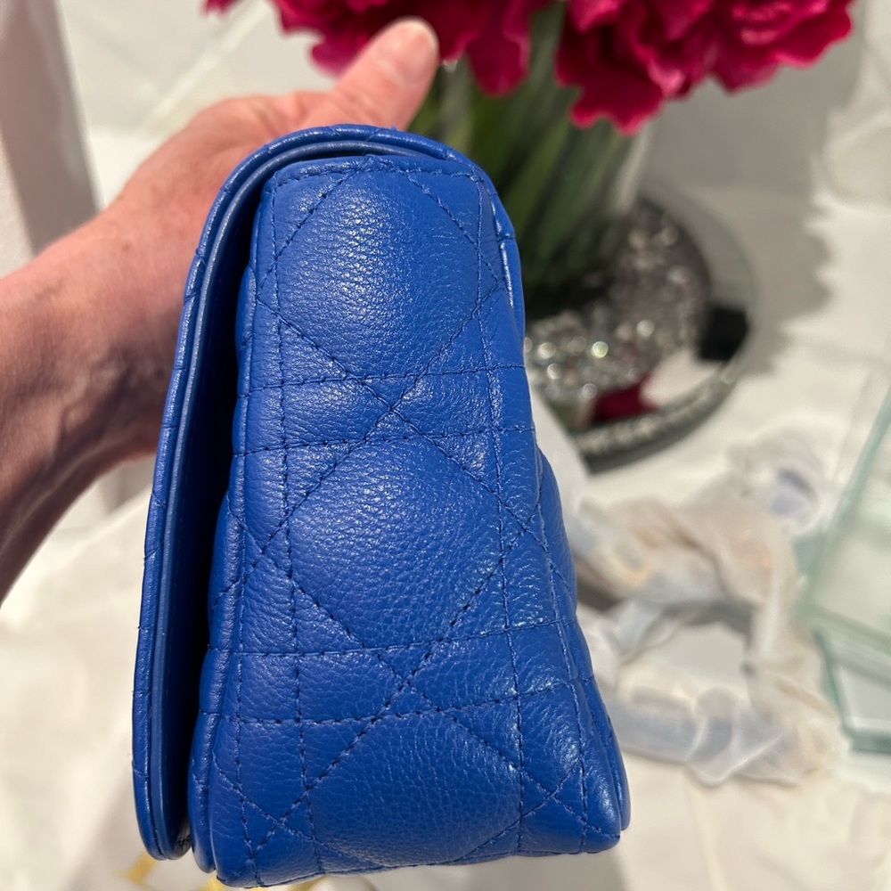❗️SOLD❗️💯% Authentic STUNNING bright blue Dior Caro bag - Picture 12 of 15
